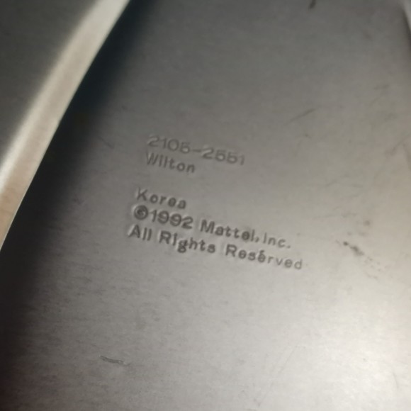 VTG Wilton Barbie Cake Pan 1992 Retro 80's 90's Kids Character Cakes Old School - Picture 8 of 10